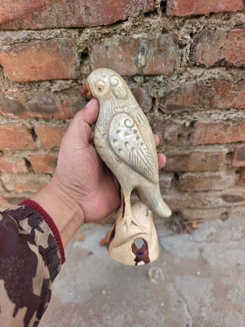 古玩陶瓷鸚鵡瓷塑真品鑒賞圖