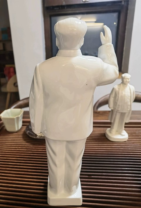 古玩陶瓷文革時期主席像真品鑒賞圖