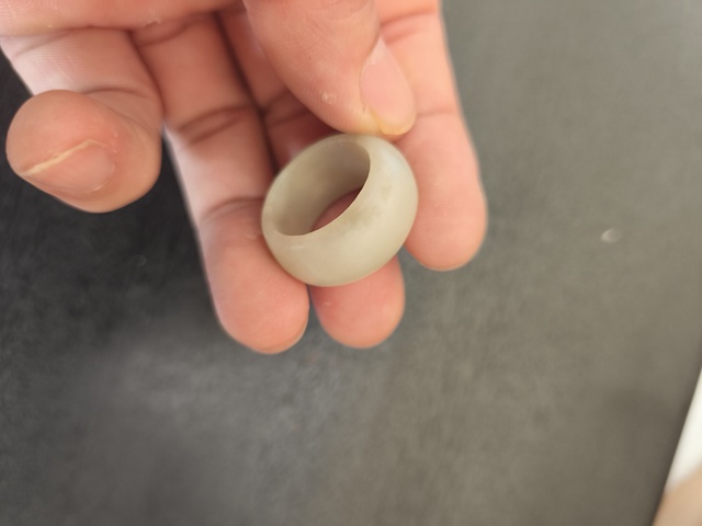 古玩玉器和田玉雕“指圈”真品鑒賞圖