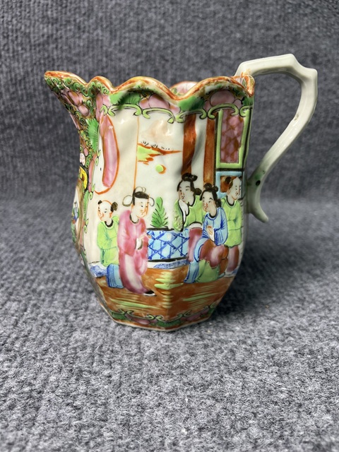 古玩陶瓷廣彩人物故事紋花口杯真品鑒賞圖