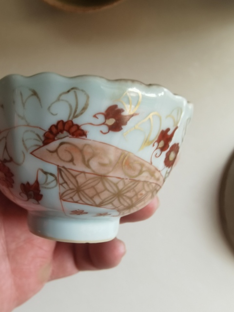 古玩陶瓷清早期礬紅彩碗真品鑒賞圖