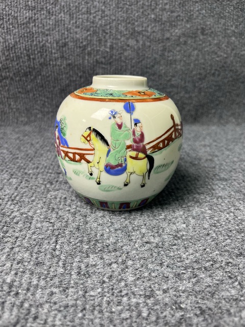 古玩陶瓷粉彩西廂記人物故事紋罐真品鑒賞圖