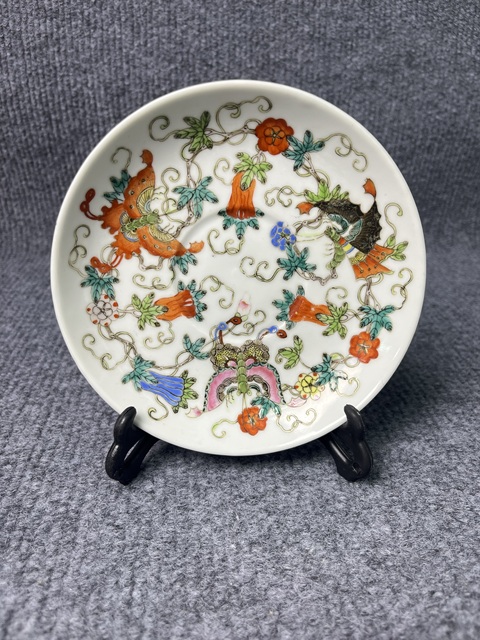 古玩陶瓷粉彩瓜蝶綿綿紋盤拍賣，當前價格888元