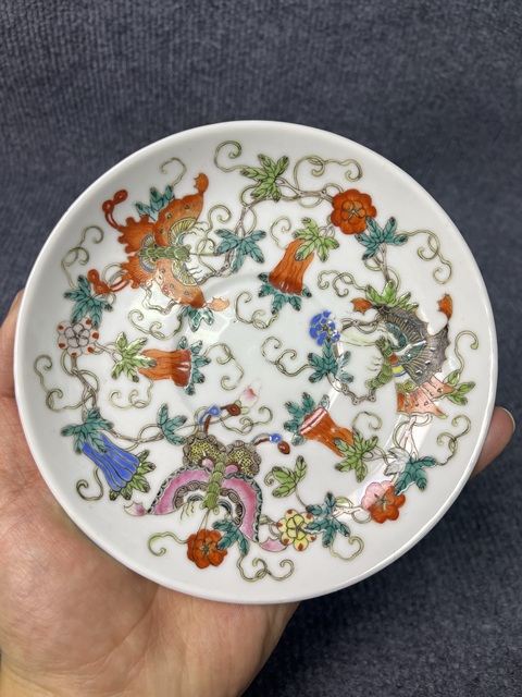 古玩陶瓷粉彩瓜蝶綿綿紋盤拍賣，當前價格888元