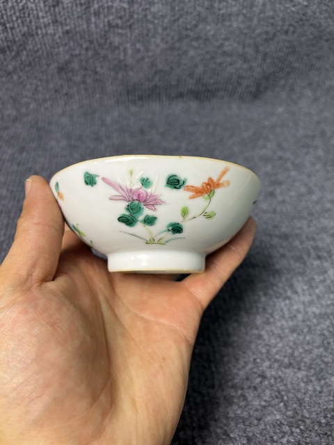 古玩陶瓷粉彩四季花卉紋花口碗拍賣，當前價格888元