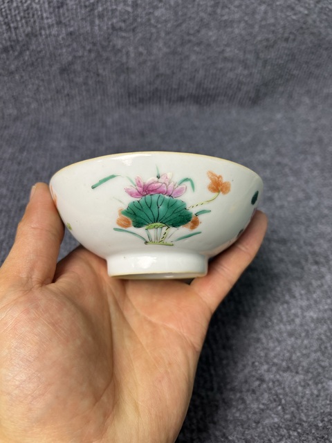 古玩陶瓷粉彩四季花卉紋花口碗拍賣，當前價格888元