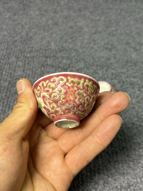 古玩陶瓷粉彩花卉紋杯一對真品鑒賞圖