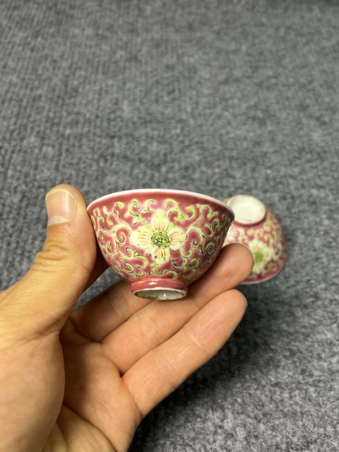 古玩陶瓷粉彩花卉紋杯一對真品鑒賞圖