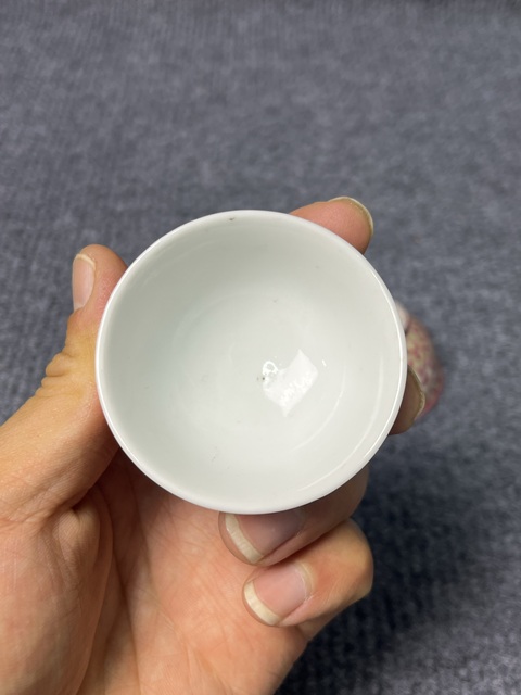 古玩陶瓷粉彩花卉紋杯一對真品鑒賞圖