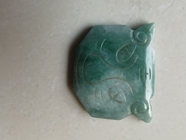 古玩玉器翡翠虎面真品鑒賞圖