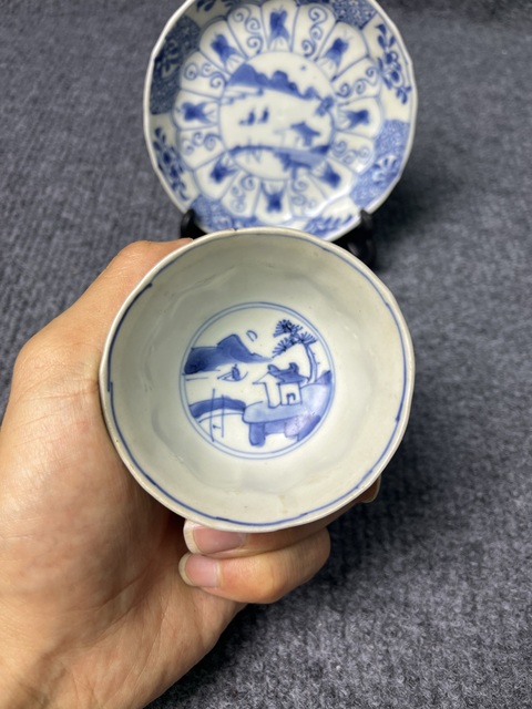 古玩陶瓷青花山水紋杯碟套真品鑒賞圖