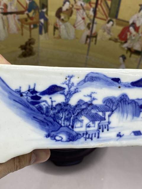 古玩陶瓷青花山水人物紋花盆真品鑒賞圖