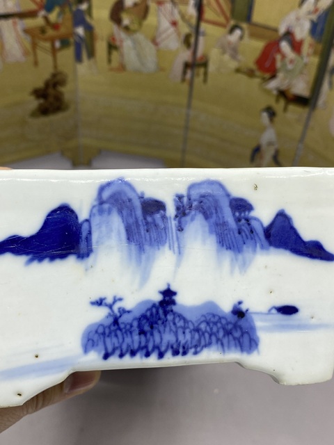 古玩陶瓷青花山水人物紋花盆真品鑒賞圖