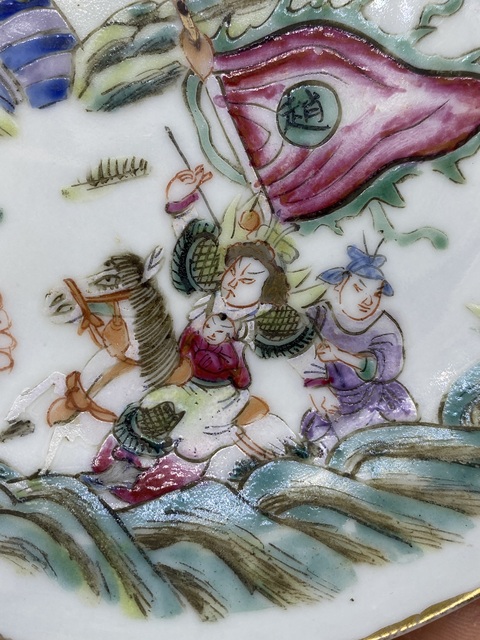 古玩陶瓷粉彩人物故事紋蓋碗真品鑒賞圖