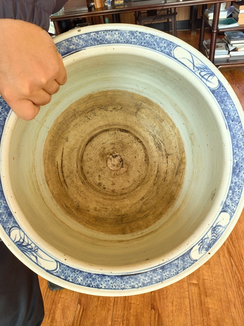 古玩陶瓷豆青青化清供花盆真品鑒賞圖