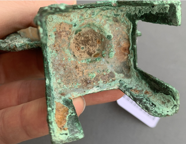 古玩銅器銅鎏金觀音像真品鑒賞圖