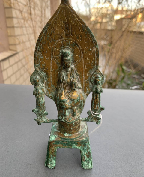 古玩銅器銅鎏金觀音像真品鑒賞圖