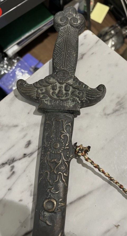 古玩銅器寶劍真品鑒賞圖