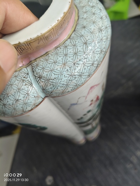 古玩陶瓷粉彩人物故事紋三連瓶真品鑒賞圖