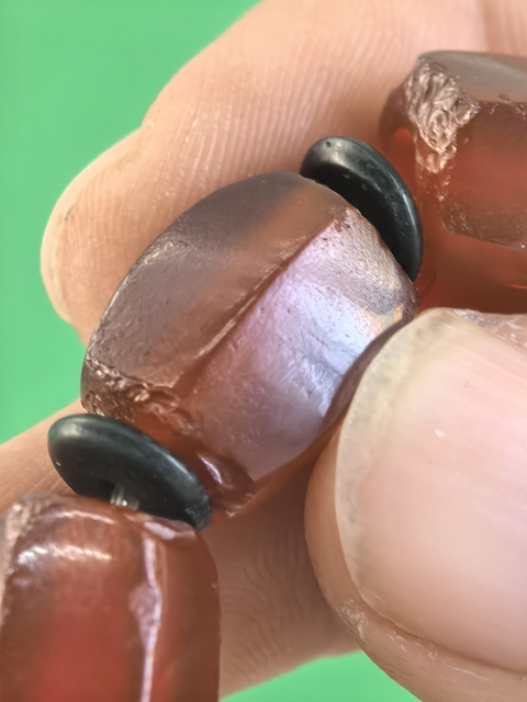 古玩雜項(xiàng)瑪瑙手串真品鑒賞圖