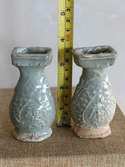 古玩陶瓷龍泉窯模印紋瓶真品鑒賞圖