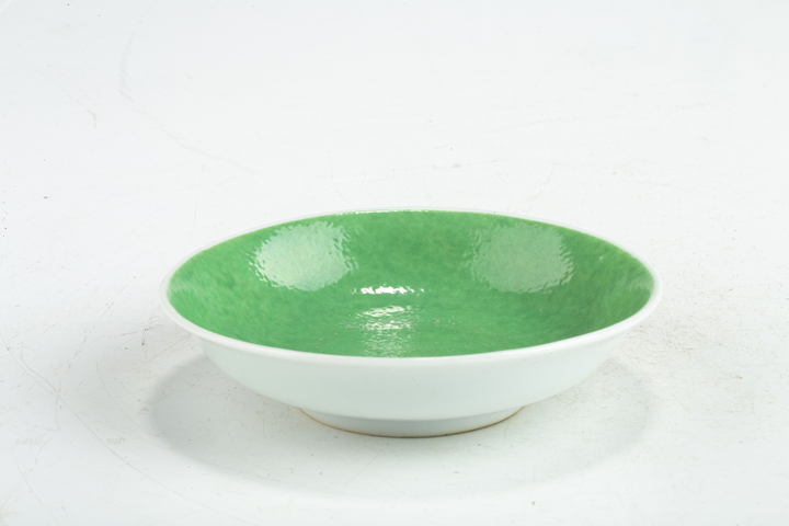 古玩陶瓷民國·吹綠釉小盤真品鑒賞圖