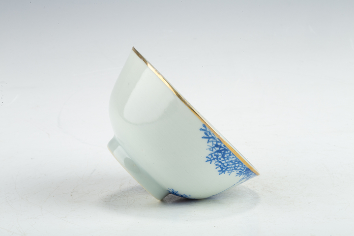 古玩陶瓷民國·料彩墨石竹影紋茶碗拍賣，當前價格138元