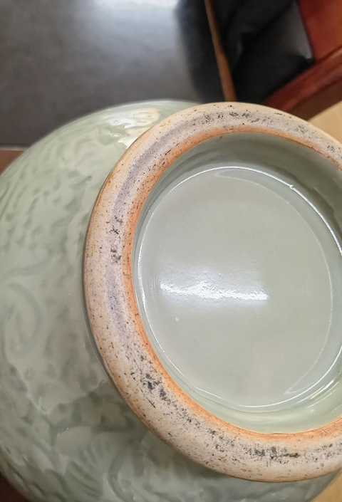 古玩陶瓷青釉暗刻花卉雙耳尊真品鑒賞圖