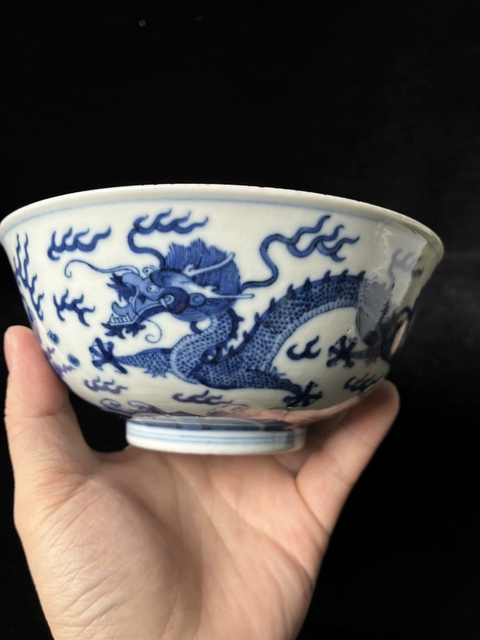 古玩陶瓷清光緒青花雙龍趕珠紋碗真品鑒賞圖