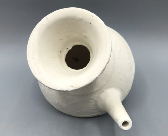 古玩陶瓷宋元時期德化窯白釉軍持真品鑒賞圖