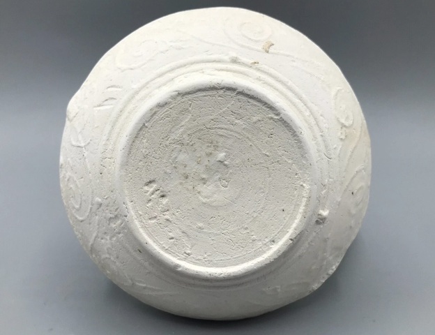 古玩陶瓷宋元時期德化窯白釉軍持真品鑒賞圖