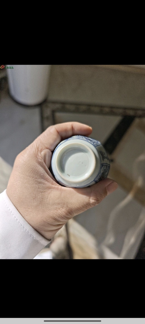 古玩陶瓷清康熙青花纏枝花卉紋八方杯真品鑒賞圖