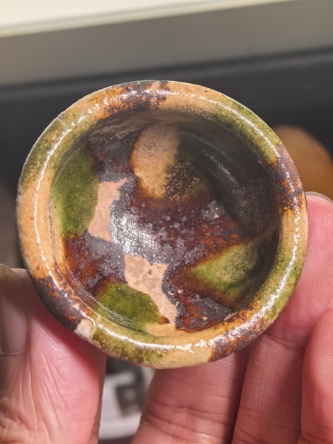 古玩陶瓷三彩杯真品鑒賞圖