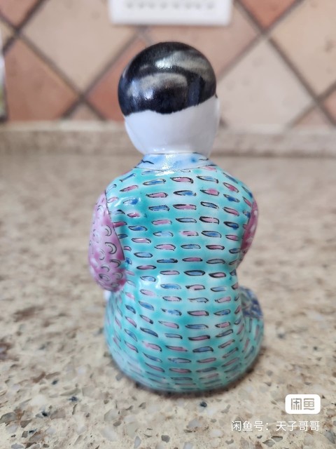 古玩陶瓷粉彩人物瓷像拍賣，當前價格600元