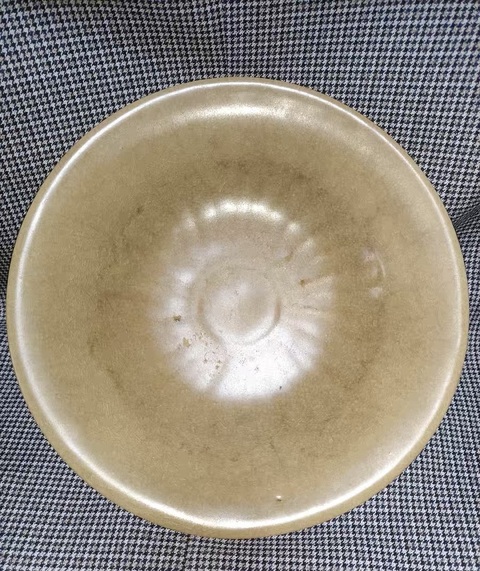 古玩陶瓷龍泉青瓷黃釉盤真品鑒賞圖