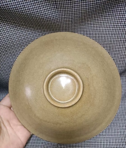 古玩陶瓷龍泉青瓷黃釉盤真品鑒賞圖