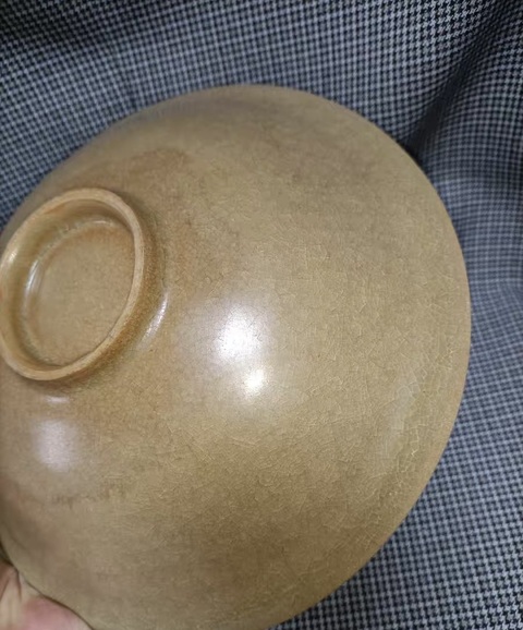 古玩陶瓷龍泉青瓷黃釉盤真品鑒賞圖