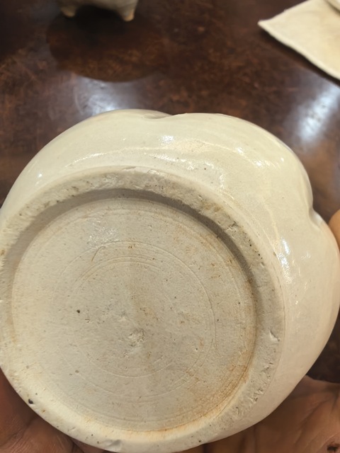 古玩陶瓷景德鎮窯系青白釉瓜楞罐真品鑒賞圖