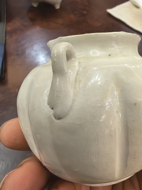 古玩陶瓷景德鎮窯系青白釉瓜楞罐真品鑒賞圖