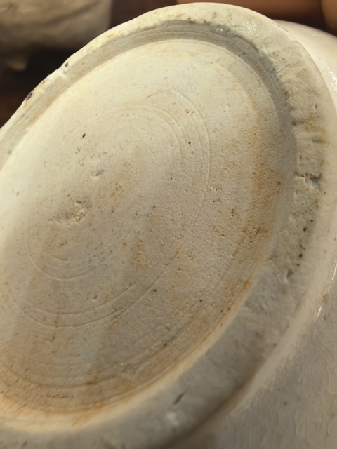 古玩陶瓷景德鎮窯系青白釉瓜楞罐真品鑒賞圖