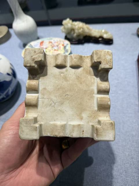 古玩陶瓷清中晚 青花福壽紋四方鼎式爐真品鑒賞圖