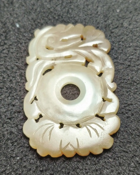 古玩玉器和田玉雕“龍紋佩”真品鑒賞圖