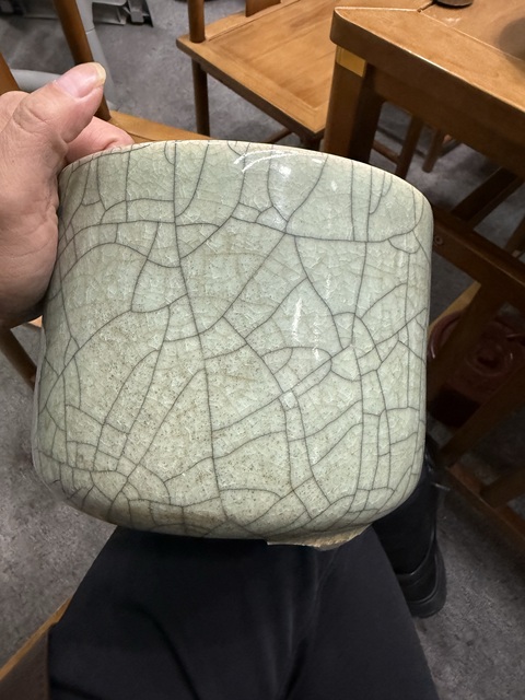 古玩陶瓷哥釉三足爐真品鑒賞圖