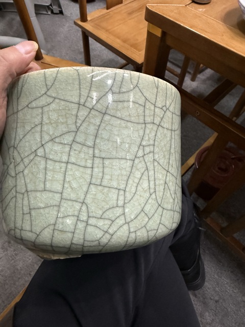 古玩陶瓷哥釉三足爐真品鑒賞圖