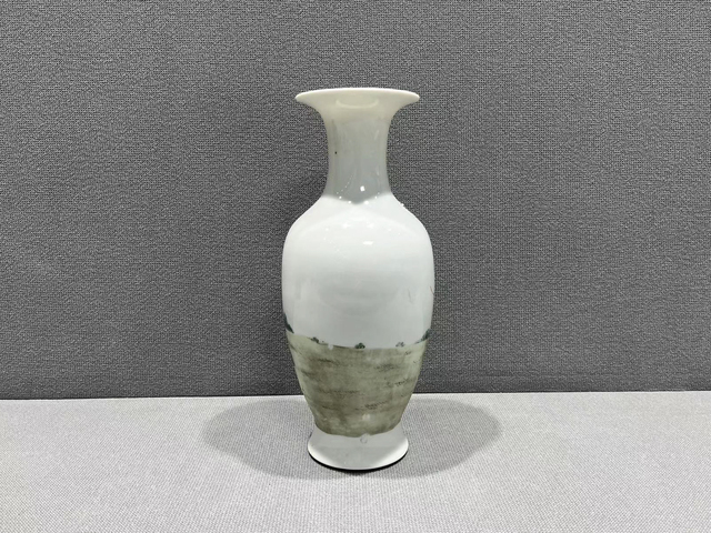 古玩陶瓷民國·粉彩嬰戲紋觀音瓶真品鑒賞圖