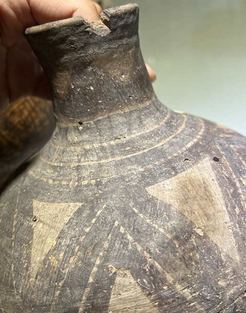 古玩陶瓷文化期彩繪陶器真品鑒賞圖