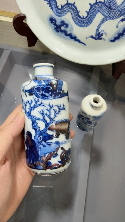 古玩陶瓷青花釉里紅生肖提材母壺真品鑒賞圖