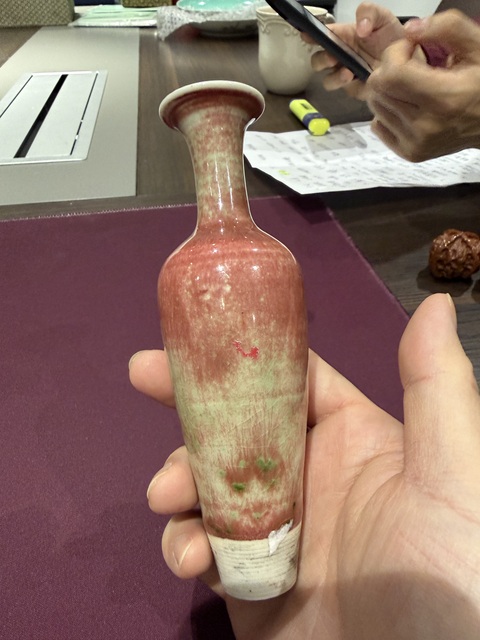 古玩陶瓷豇豆紅釉柳葉瓶真品鑒賞圖