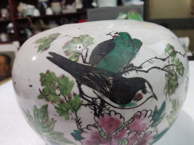古玩陶瓷花鳥紋西瓜罐真品鑒賞圖