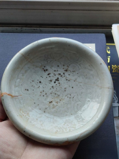 古玩陶瓷湖田窯青白釉娃娃盤真品鑒賞圖